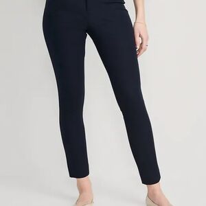 Old Navy High Rise Pixie Skinny Pant - In The Navy